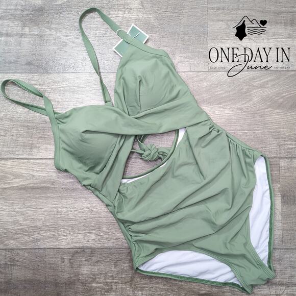 Eomenie Cross Front Cut Out One Piece Swimsuit Size L - Picture 2 of 6